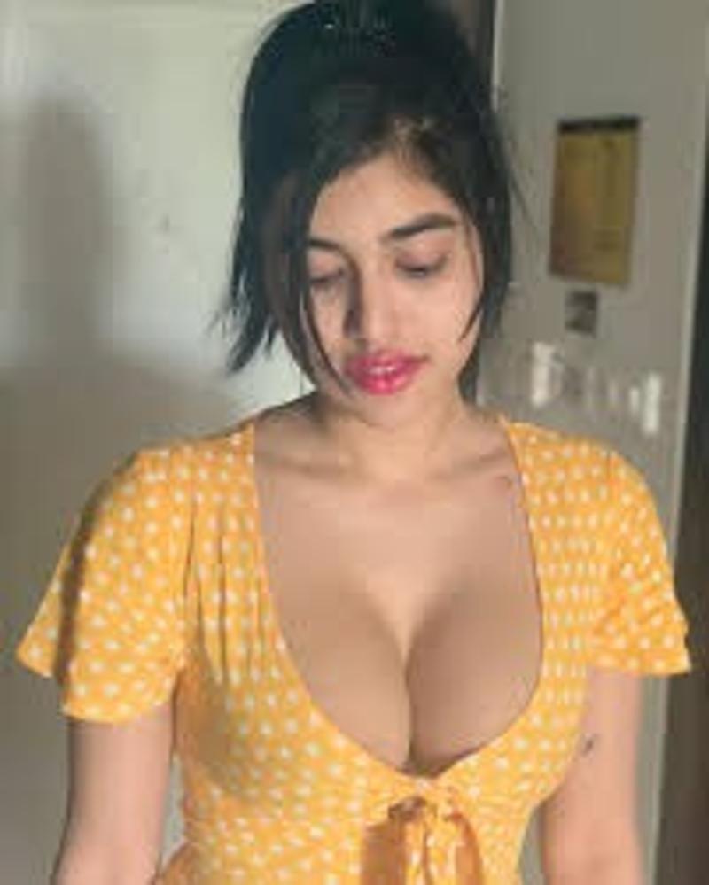 MY HUNGRY PUSSY WAIT FOR YOUR HARD DICK HOT RIYA.