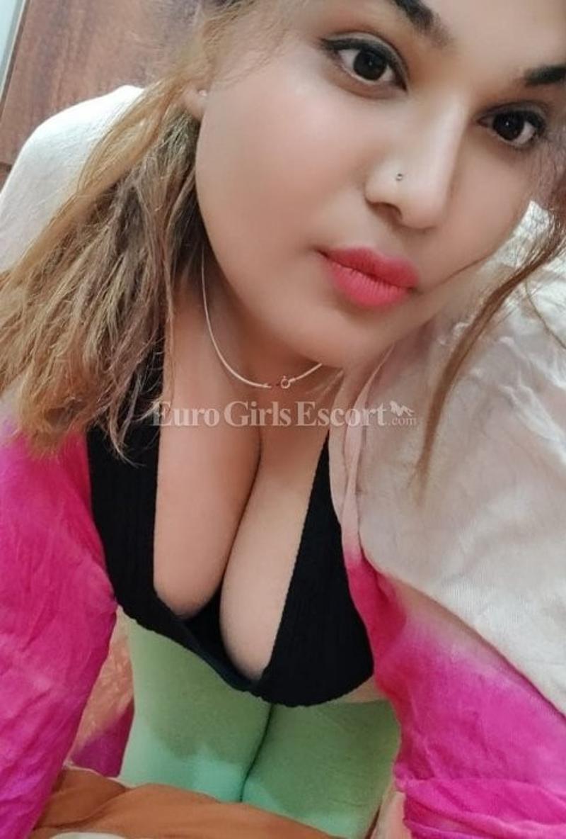 2023 Oyo | Call Girls Service In Kalkaji Metro 9654726276