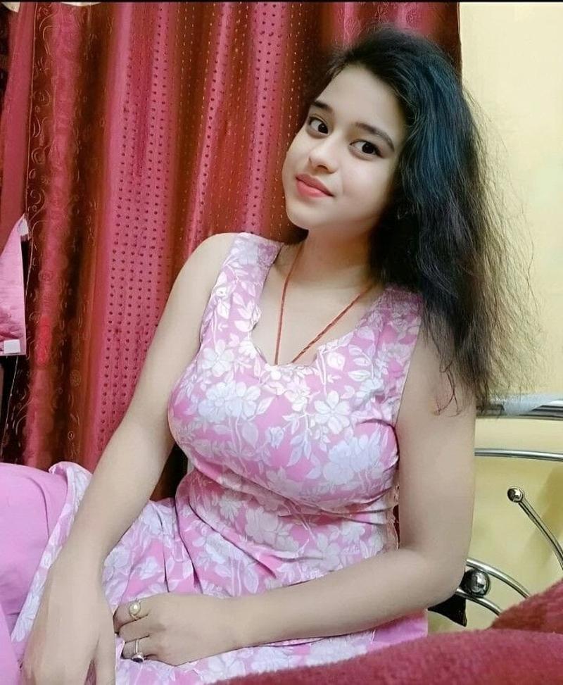 ⑨⑨⑤⑧⓪➀⑧⑧③➀ Call Girls In Paharganj Services Vip Call Girl