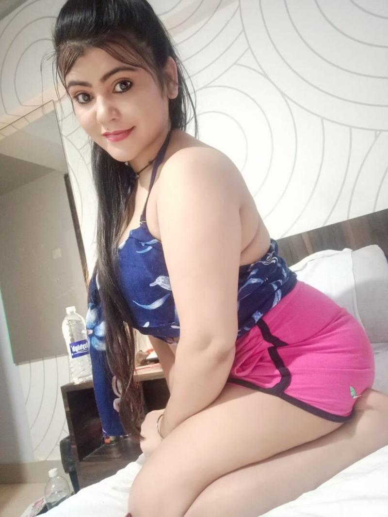 Escorts Service In AIIMS metro 9958018831