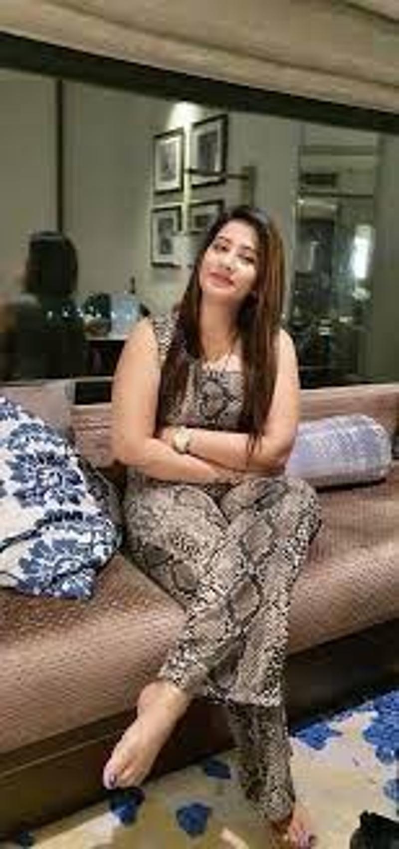 PG for Call Girls in Alpha 1 Greater Noida 9958018831