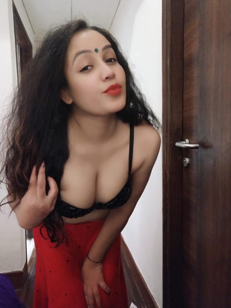 Hot Call ℊiℛls In Rohini Metro~ 9958018831