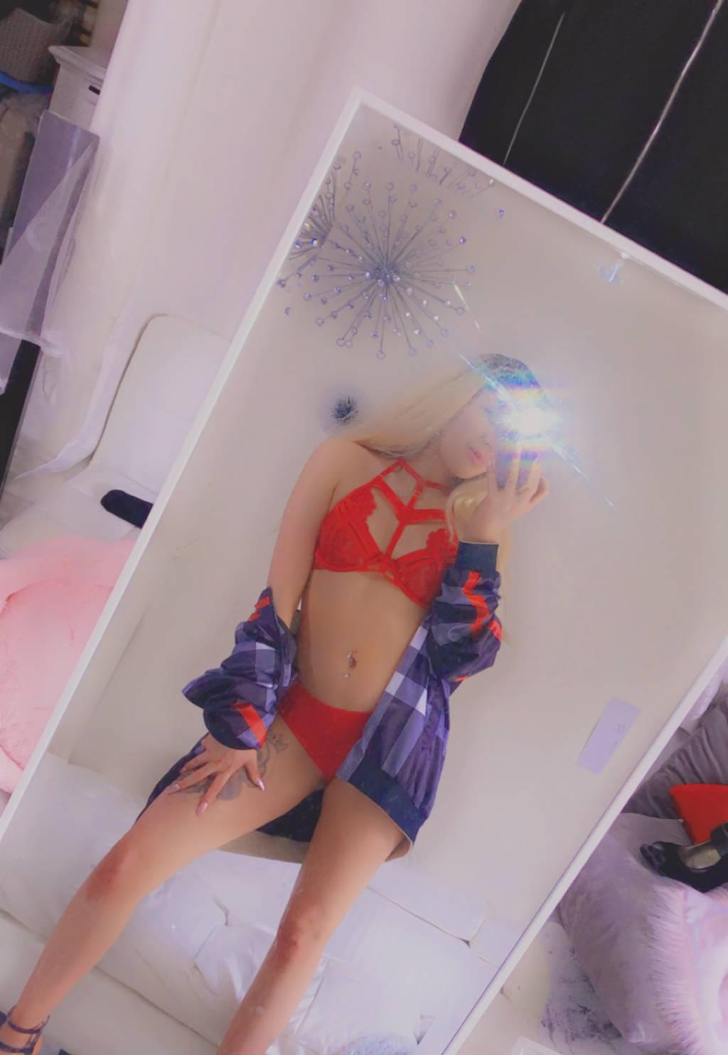 ♡ - Big booty, luscious lips, you can come & taste this 