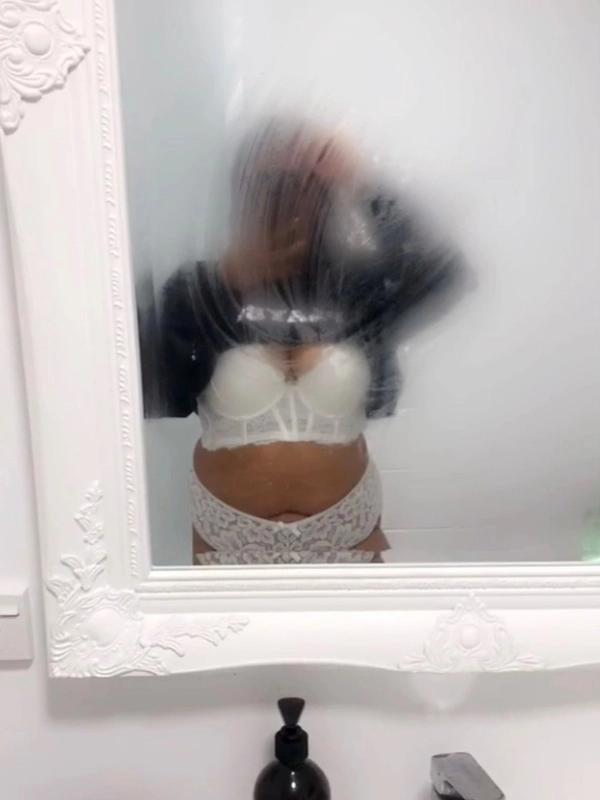 Amaira - IndianCurvy and busty! Touring in Hamilton!!! FRIDAY 04/09/20 