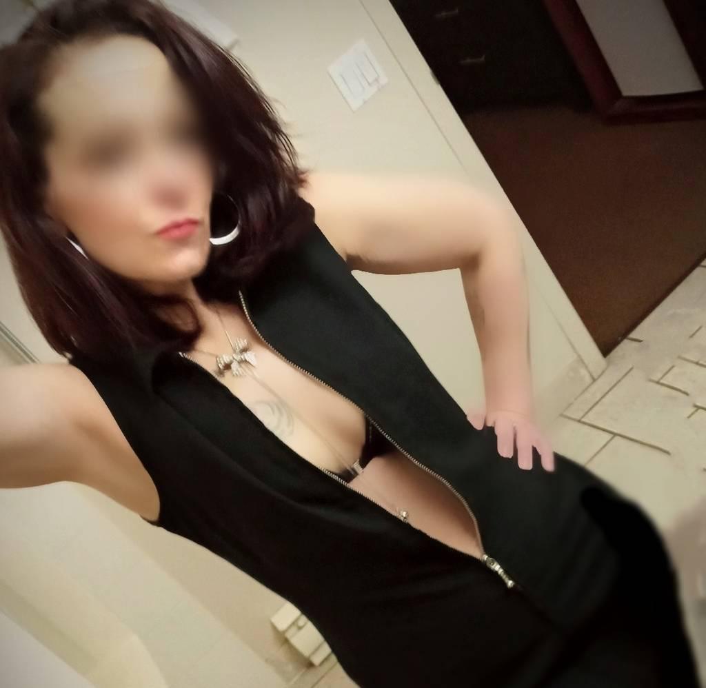 ✮☆✮SEXY LIL FREAK LOOKING 4 NAUGHTY FUN NOW! (lethbridge)✮☆✮