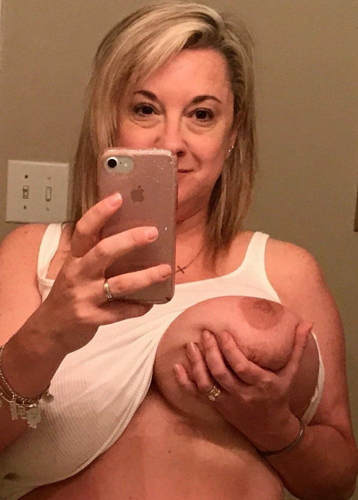 Hungry Divorced MOM Fuck Me